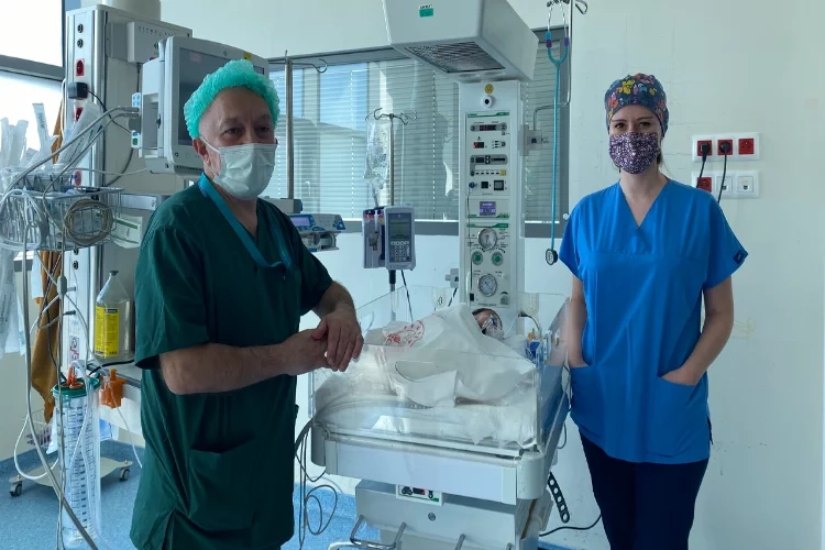 Depreme anne karnında yakalandı İstanbul'da yaşama tutundu! haberinin görseli