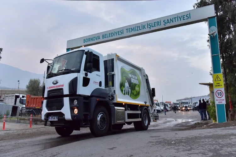 Bornova Belediyesi'nden 4,5 yıllık temizlik seferberliği