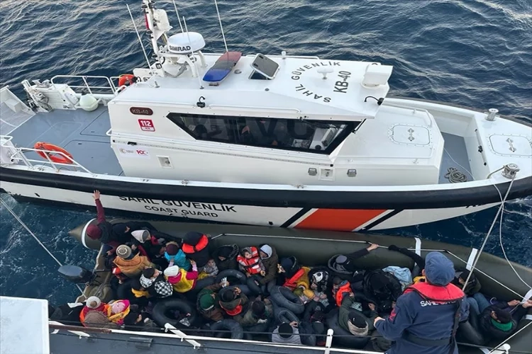 İzmir haber: Dikili açıklarında 40 düzensiz göçmen yakalandı