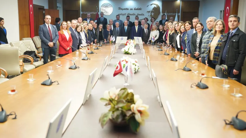 EGE-YÖK Başkanı Prof. Dr. Özvar EÜ Senato toplantısına katıldı150