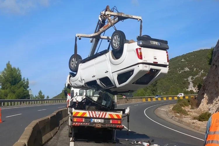 Muğla'da feci kaza: Otomobil takla attı