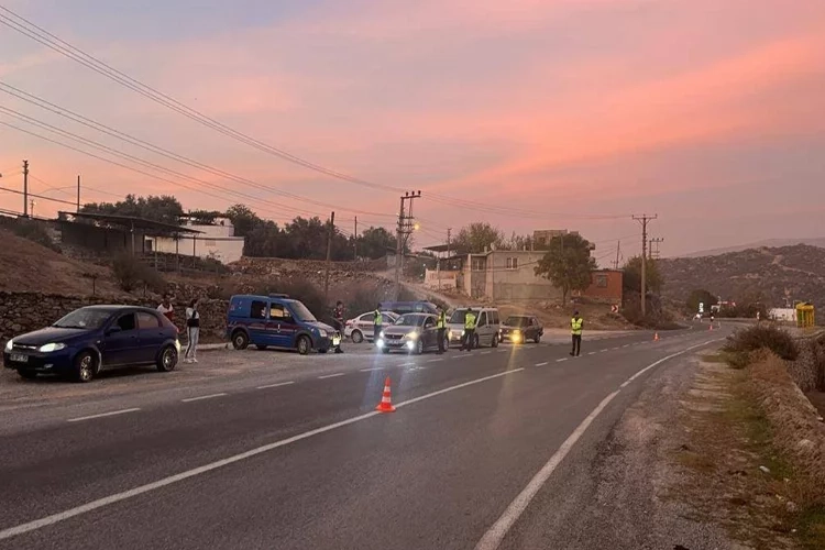 Aydın'da 3 araç trafikten men edildi