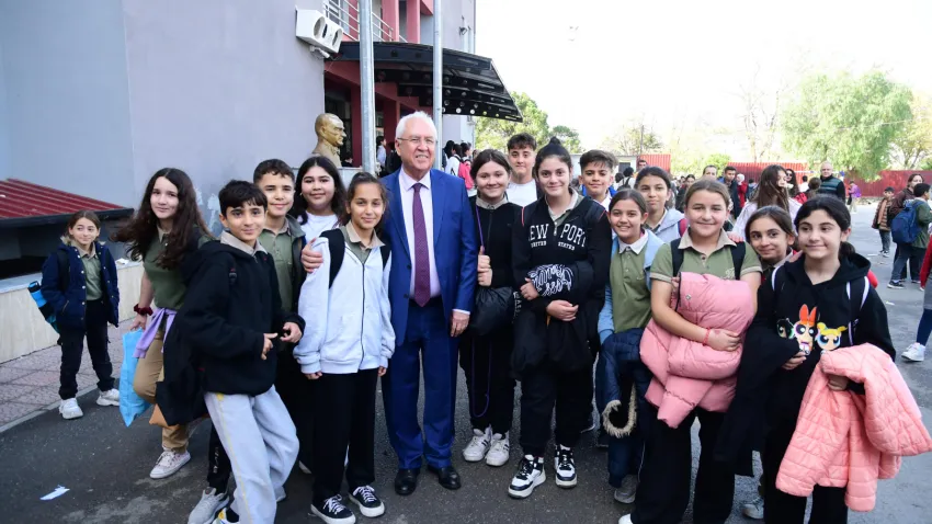 Başkan Selvitopu öğretmenler gününü kutladı (9)
