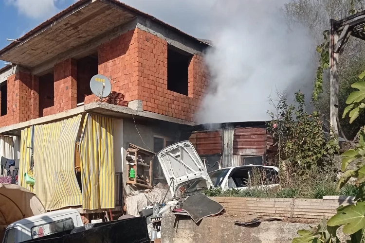 Burdur’da kalorifer kazanı patladı