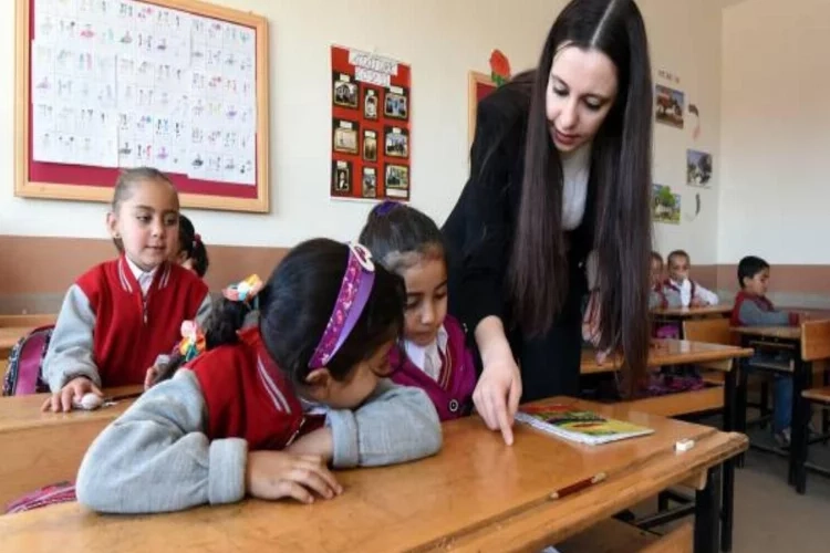 Eğitim emekçilerinden mülakat çağrısı: Torpili olan önümüze geçsin diye emek vermedik!