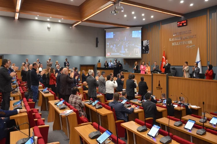 Muhalefetin  ‘adaylık’ çıkışına Tunç Soyer’den ‘Hodri meydan’: Kimsenin iki dudağı arasında değiliz