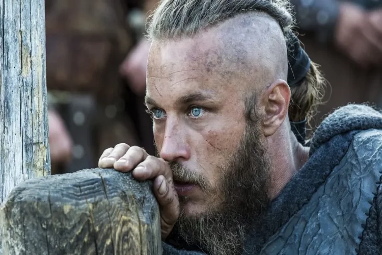 Ragnar Lothbrok karakteri ile hafızalara kazınan Travis Fimmel kimdir? Travis Fimmel filmleri ve TV dizileri