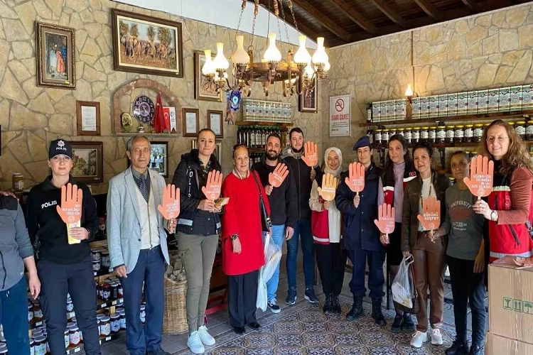  Aydın'da Jandarma ekipleri kadına karşı şiddete dikkat çekti haberinin görseli