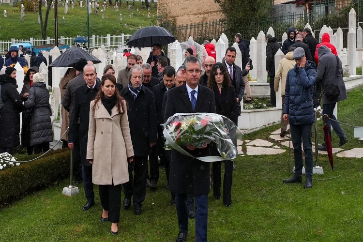 CHP Genel Başkanı Özgür Özel, Bosna Hersek Devlet Günü törenlerine katıldı haberinin görseli