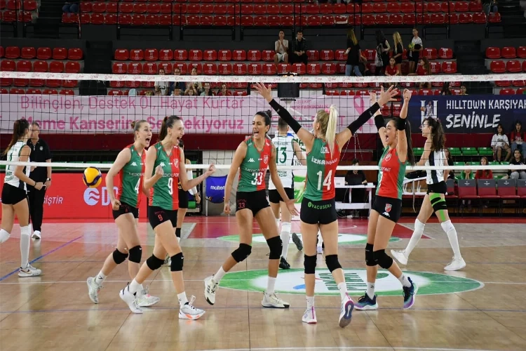 Karşıyaka voleybolda Bodrum Spor'a kaybetti