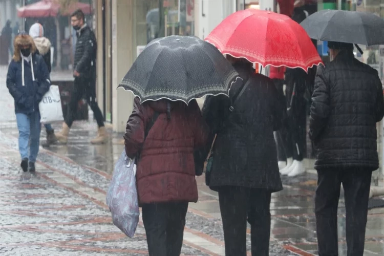 Meteorolojiden 28 il için sarı ve turuncu kodlu uyarı