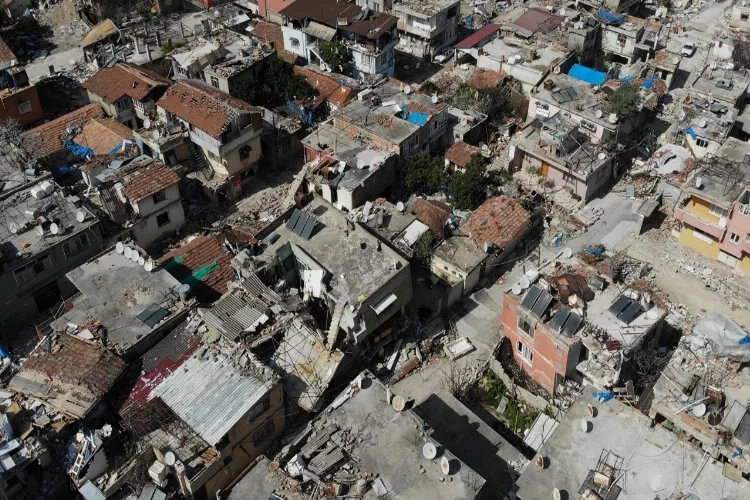 Bayraklı’nın muhtarları adaylardan söz istiyor