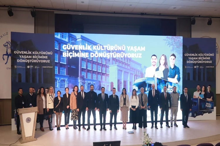 Dokuz Eylül Üniversitesi'nde İş Sağlığı ve Güvenliği Sempozyumu haberinin görseli