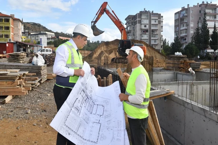 Karşıyaka Belediyesi Taziye Evi ve Kütüphane yapımında sona gelindi