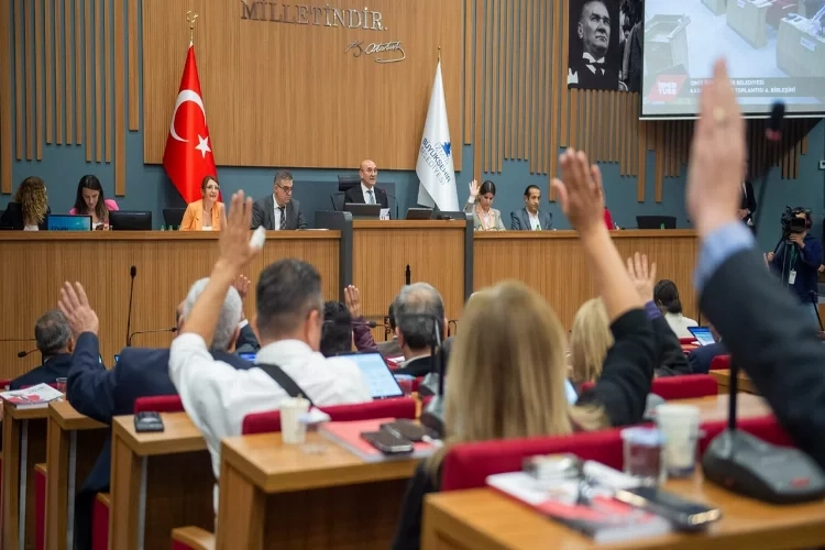 İzmir'deki sel mağdurlarına nakdi yardım onaylandı