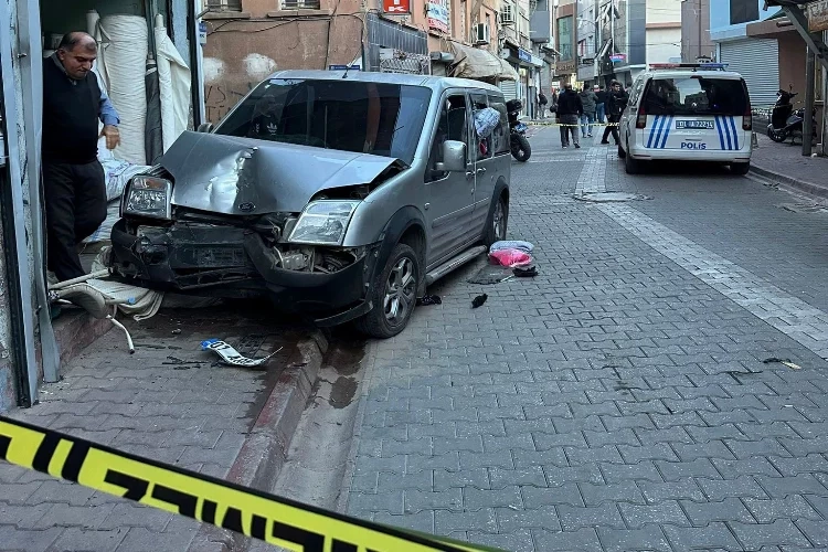 Adana'da aracıyla seyir halindeyken hayatından oldu haberinin görseli