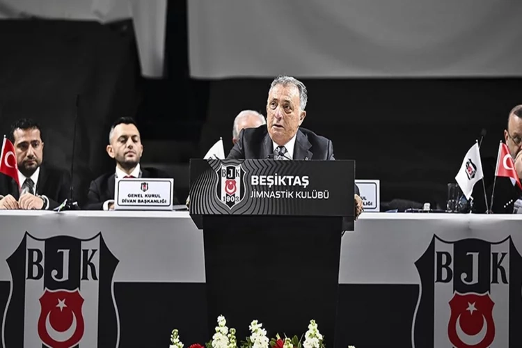 Ahmet Nur Çebi, Beşiktaş'a veda etti haberinin görseli