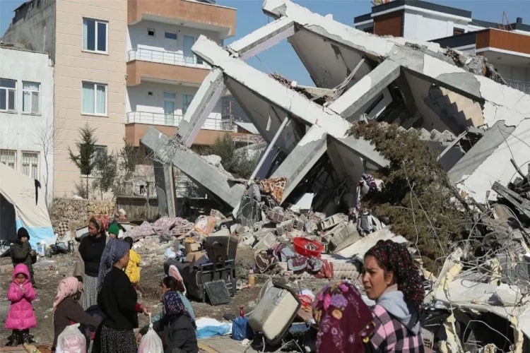 Kadın Savunma Ağı’ndan Deprem Dayanışma Gönüllü Ağı