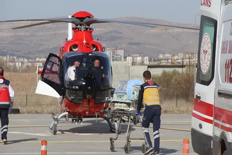 5 aylık bebek ambulans helikopterle Sivas’a gönderildi