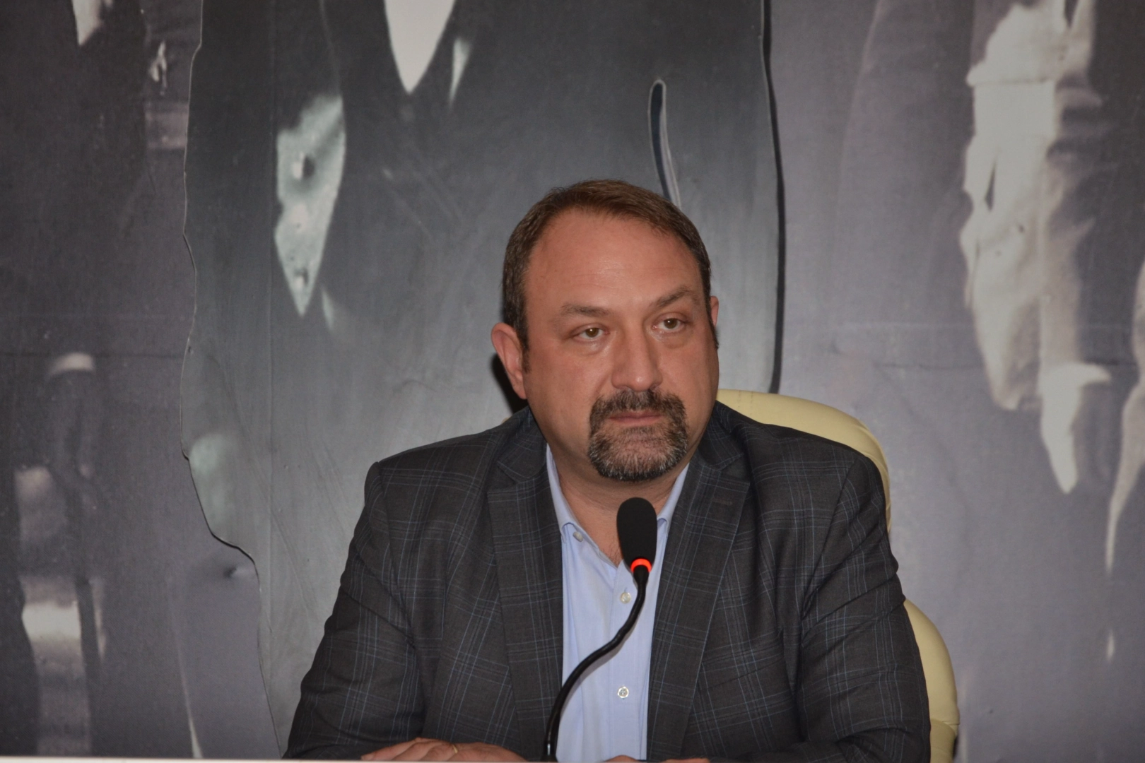 Başkan Utku Gümrükçü, ön seçim istiyor haberinin görseli