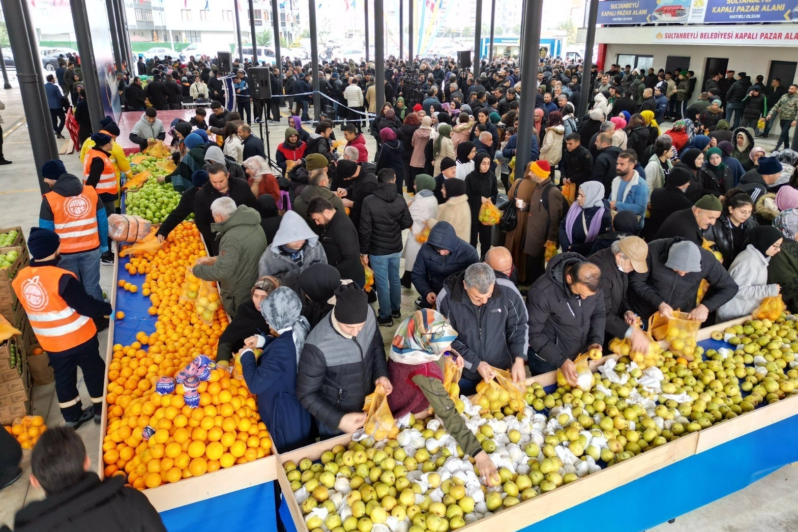 İstanbul’da anaokulu öğrencilerine vitamin filesi