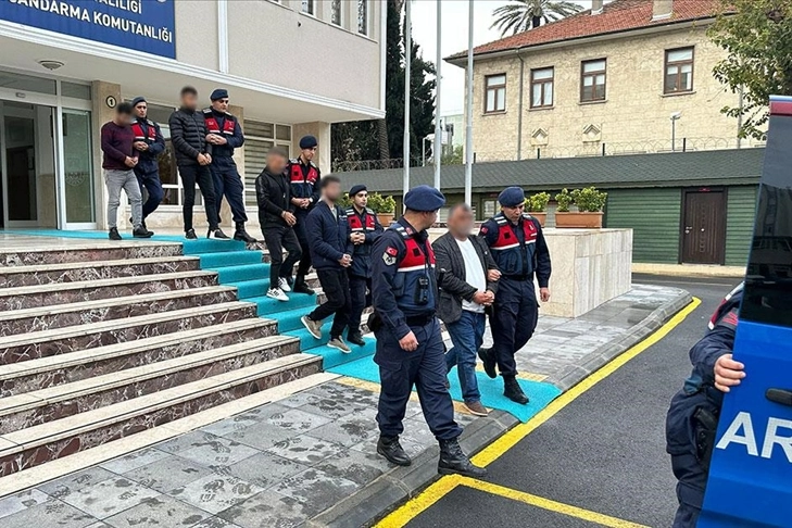 Mersin'de terör örgütü PKK operasyonu: 5 zanlı yakalandı haberinin görseli