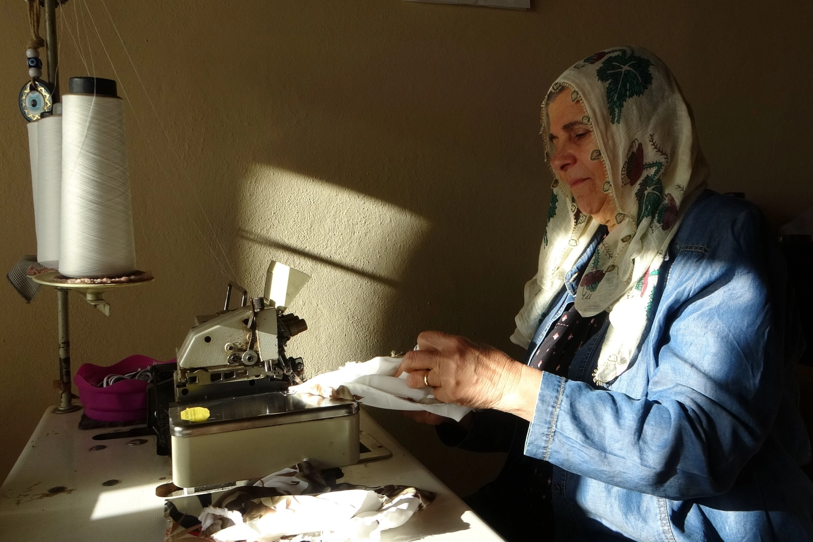 Dikiş makinesinin başında geçen 60 yıl