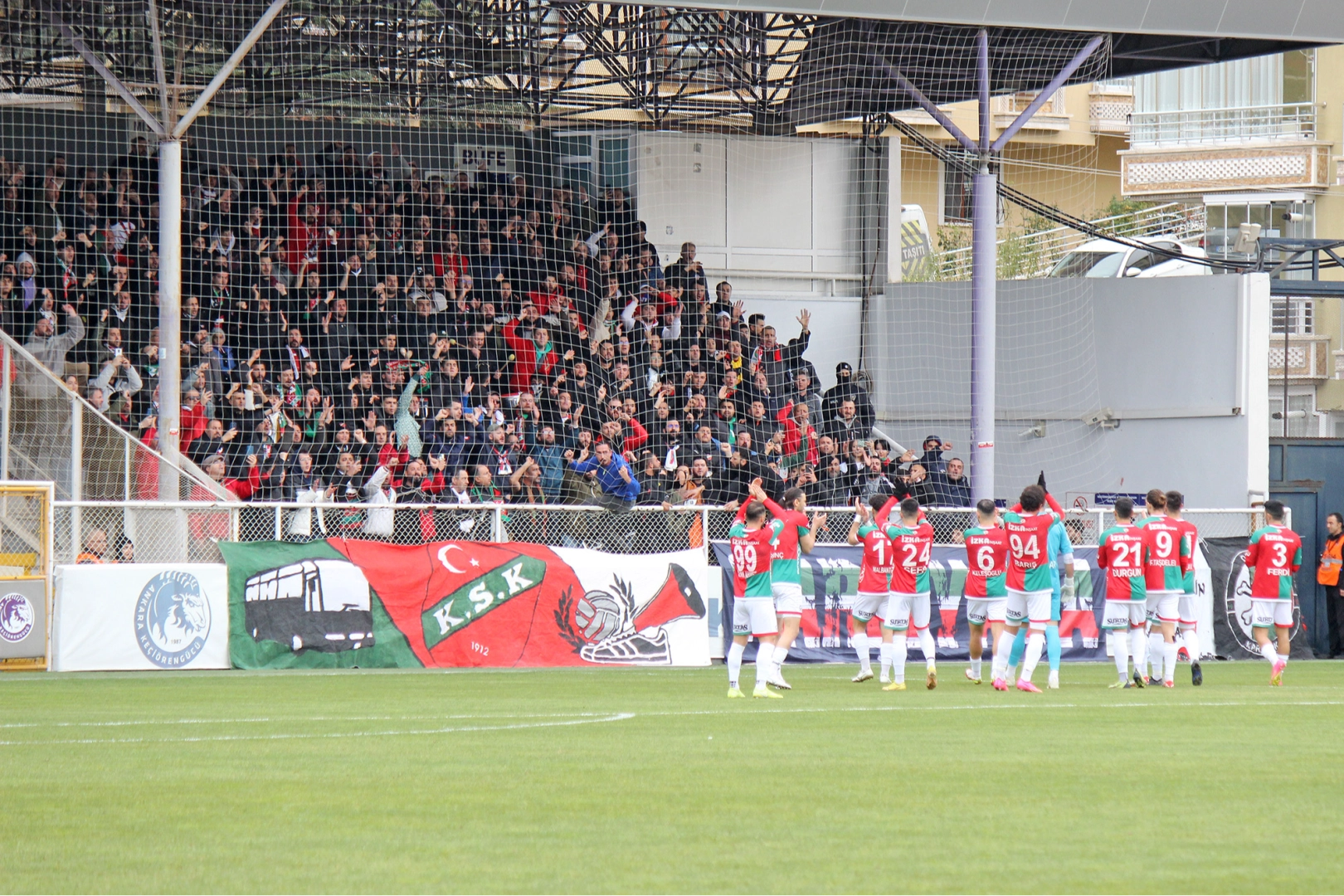 Kaf-Kaf deplasmanda kaybetti: Hacettepe- Karşıyaka: 4-3