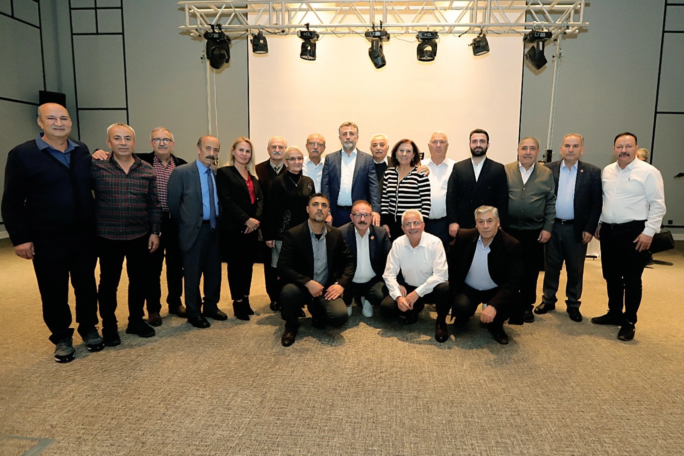 Bayraklı’nın muhtarları Serdar Sandal diyor haberinin görseli