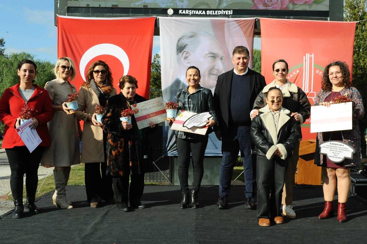 Karşıyaka'nın en güzel balkon ve bahçesi seçildi