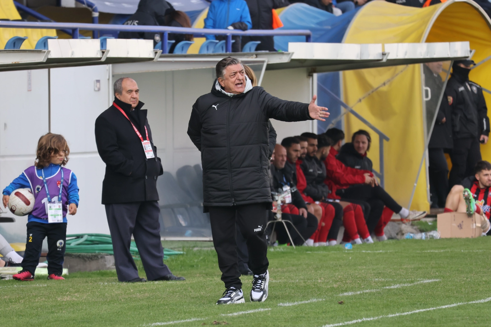 Menemen FK, Yılmaz Vural ile kazanıyor haberinin görseli