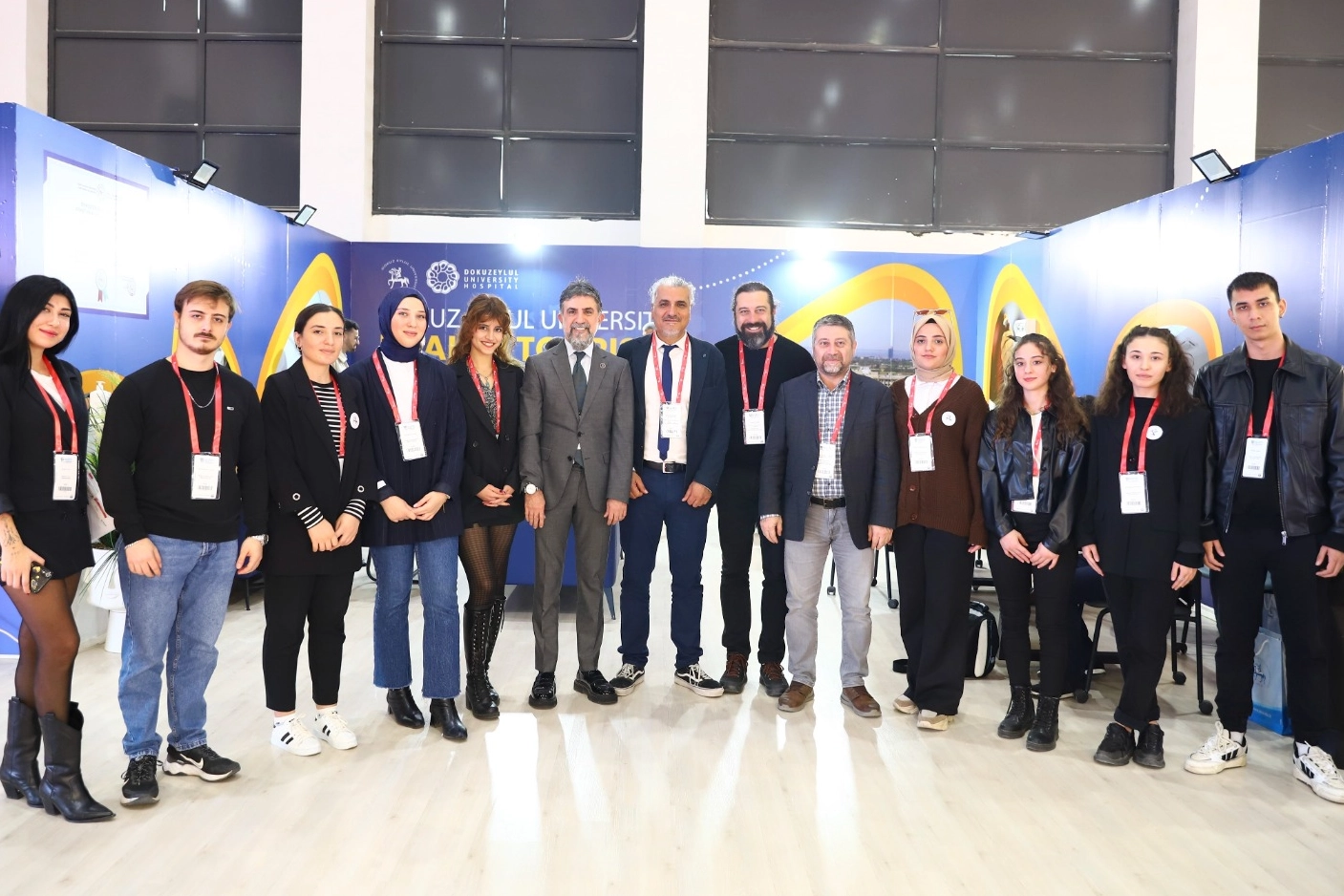 Sağlık Turizmi Fuarı’nda DEÜ’ye yoğun ilgi haberinin görseli