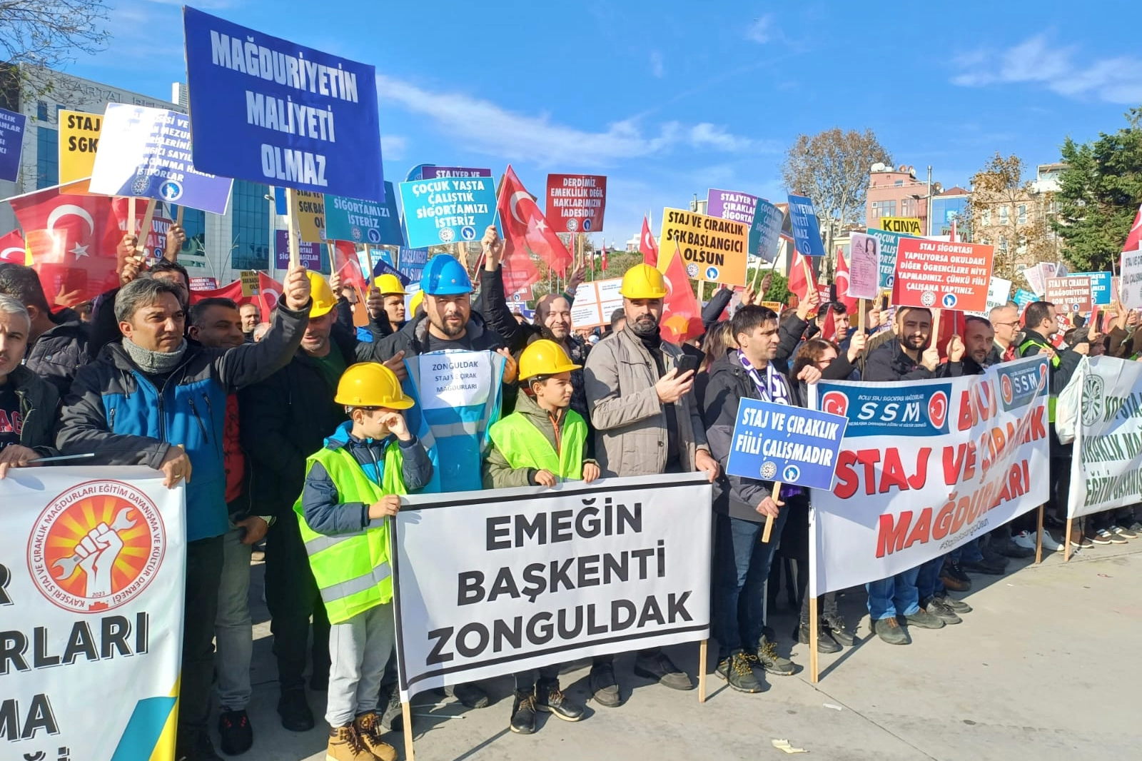 Staj ve çıraklık mağdurları Büyük İstanbul Mitingi'nde buluştu