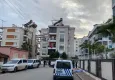 Antalya’da kaldırım üzerinde ceset bulundu