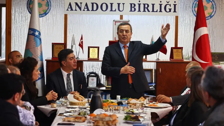 Başkan Abdül Batur’a tam destek