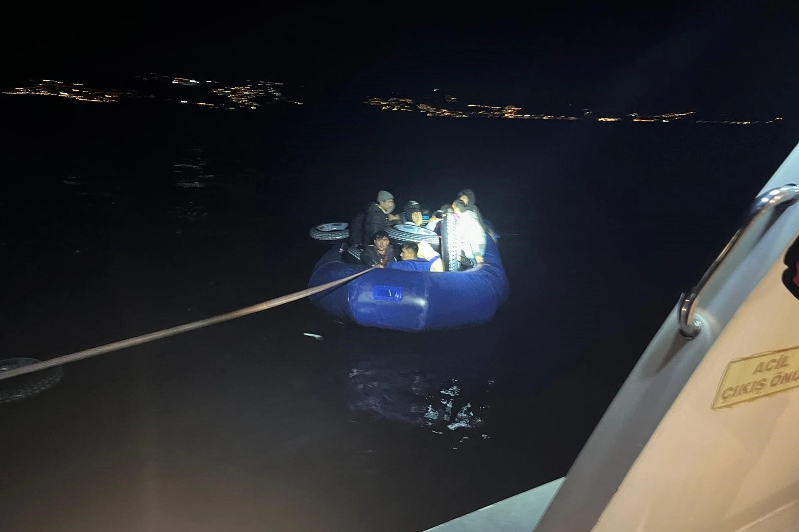 Bodrum denizi açıklarında düzensiz göçmen hareketliliği yaşandı haberinin görseli