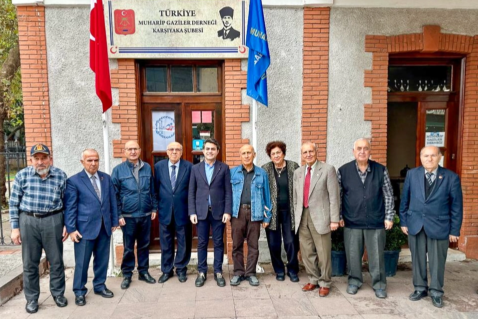 CHP'li Ulaş Aydın, şehit yakınları ve gazileri ziyaret etti haberinin görseli