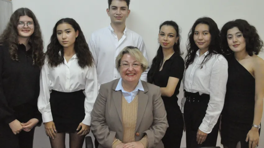 Çocuklar medya okuryazarlığı hakkında bilinçlendirildi haberinin görseli