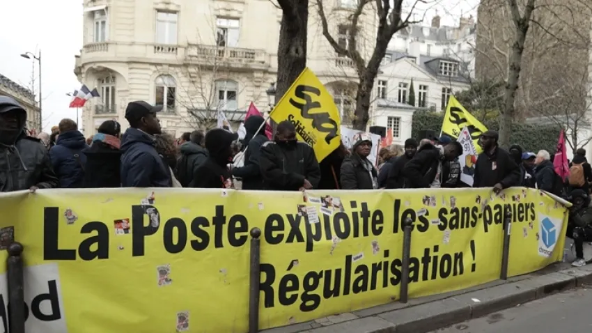 Fransa'da göç yasa tasarısı için karma komisyon oluşturulacak haberinin görseli