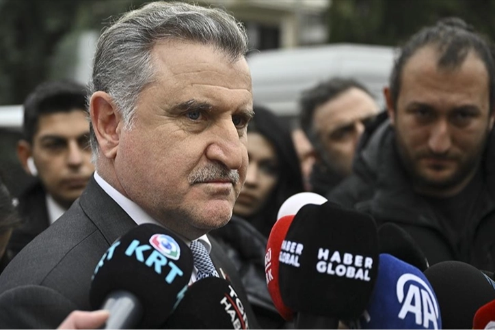 Gençlik ve Spor Bakanı Osman Aşkın Bak: Herkesin üzerine görev düşüyor haberinin görseli