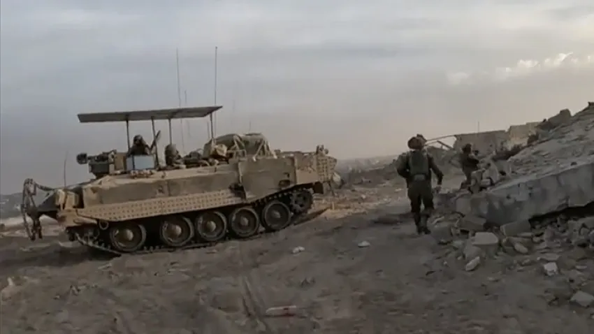 İsrail, Gazze'deki kara saldırılarında 20 askerini hatayla öldürdü haberinin görseli