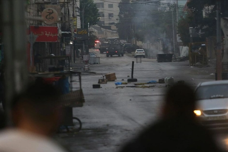 İsrail'in Gazze'ye düzenlediği saldırılarda ölenlerin sayısı 18 bin 412'ye yükseldi haberinin görseli