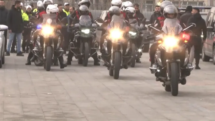 İstanbul’da "dar alan" uygulaması: 10 şahıs yakalandı haberinin görseli