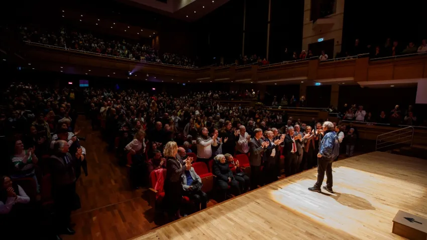 İzmir’de mizahın ustaları ödüllerini aldı