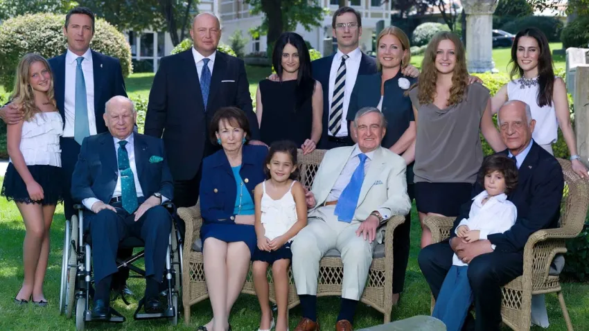 Koç ailesi kimdir? Koç ailesi nasıl zengin oldu? Koç ailesi nelerin sahibi?