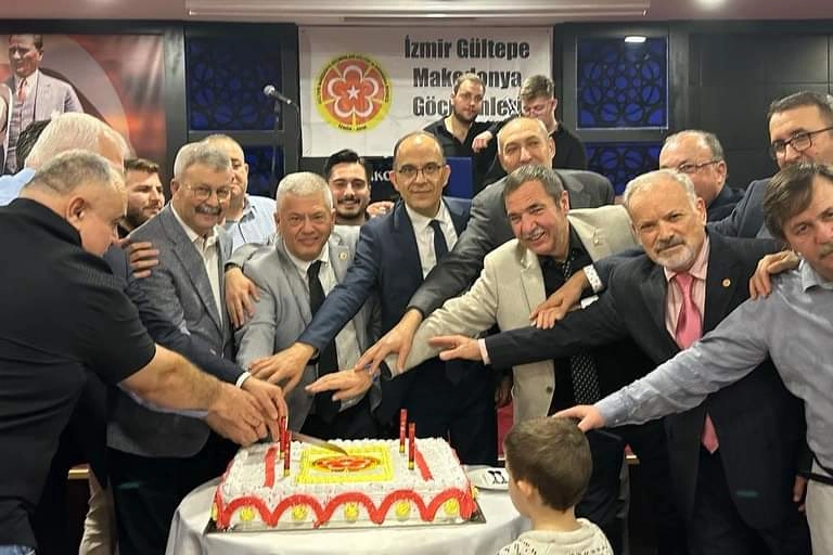 Makedon göçmenleri, Kuşadası'nda buluştu haberinin görseli