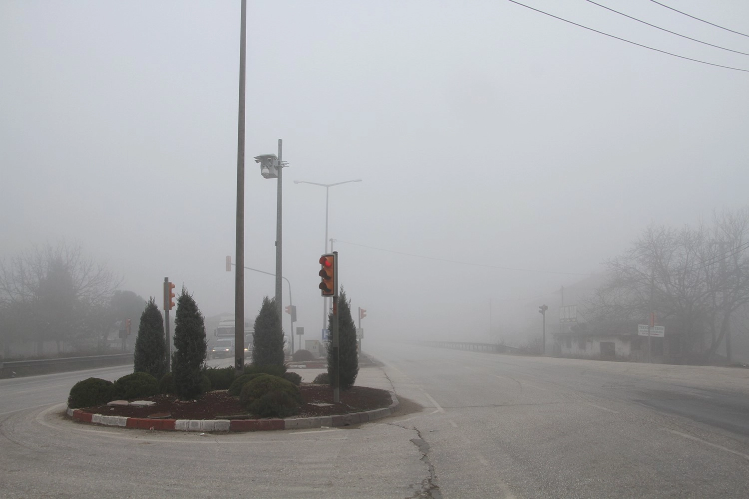 Manisa'da yoğun sis etkili oldu