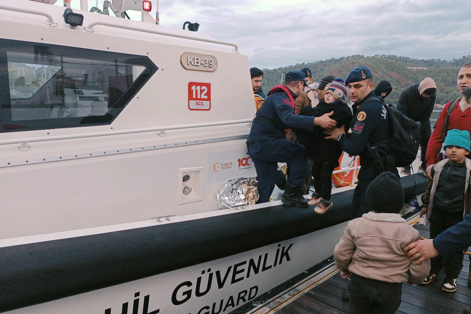 Muğla’da düzensiz göçmen operasyonu: 23 kişi yakalandı haberinin görseli