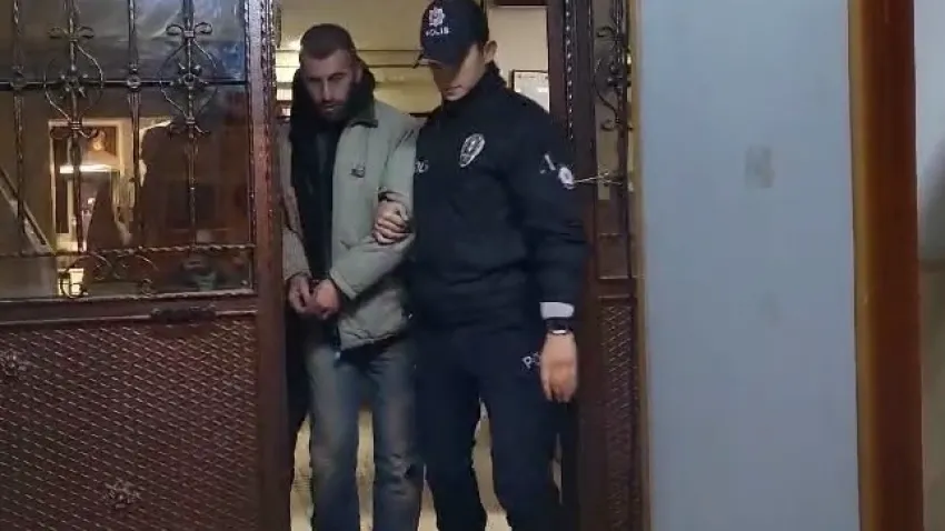 Sigara izmaritinden çıkan yangın evi küle çevirdi haberinin görseli