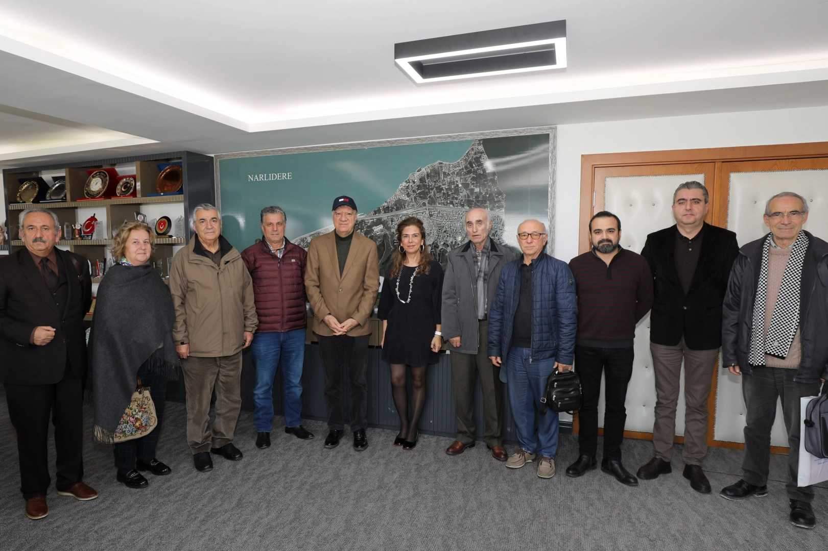 Başkan Engin, Öz Mavikent sakinleri ile görüştü haberinin görseli
